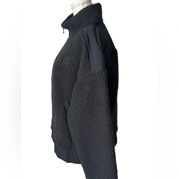 Under Armour Black Loose Sherpa Fleece Full Zip Jacket - Picture 3 of 9